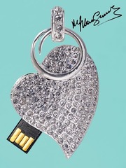 USB-кулон с кристаллами!,  3000 в Алмате